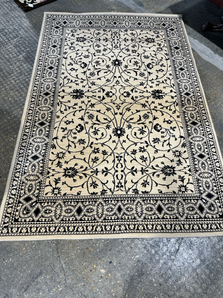 Karastan rug, Sierra Mar rug, black/cream, 5'5"x8'3"